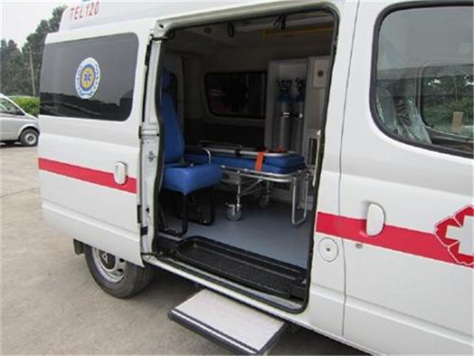 德庆救护车出租服务案例7