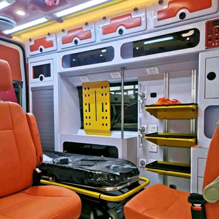 德庆长途救护车护送病人租赁价格